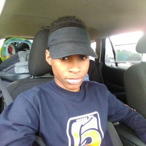 Meet your Posher, Emmanuel